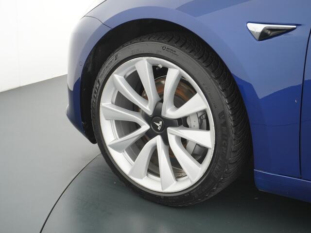 Tesla Model 3 RWD SR+ 60kWh 325PK FSD 3-Computer Lmv 19" AutoPilot Leder PanoDak Adaptive-Cruise Lmv Camera's Elektr.-Stuur+Stoelen+Spiegels+Geheugen+Easy-Entry+Verwarmde stoelen Park assistent PDC WIFI Lane-Assist Speed-Assist Navi LED Comfortstoelen ACC DAB Keyless e
