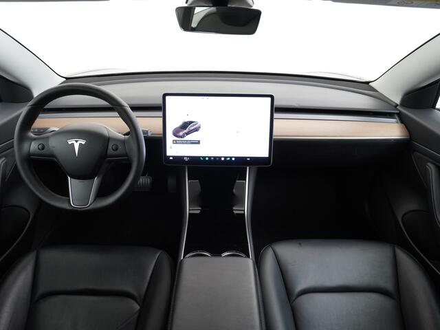Tesla Model 3 RWD SR+ 60kWh 325PK FSD 3-Computer Lmv 18" AutoPilot Leder PanoDak Adaptive-Cruise Lmv Camera's Elektr.-Stuur+Stoelen+Spiegels+Geheugen+Easy-Entry+Verwarmde stoelen Park assistent PDC WIFI Lane-Assist Speed-Assist Navi LED Comfortstoelen ACC DAB Keyless e