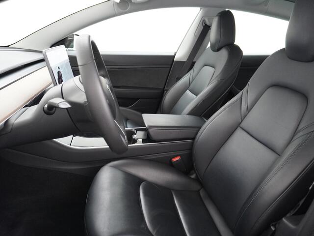 Tesla Model 3 RWD SR+ 60kWh 325PK FSD 3-Computer Lmv 18" AutoPilot Leder PanoDak Adaptive-Cruise Lmv Camera's Elektr.-Stuur+Stoelen+Spiegels+Geheugen+Easy-Entry+Verwarmde stoelen Park assistent PDC WIFI Lane-Assist Speed-Assist Navi LED Comfortstoelen ACC DAB Keyless e