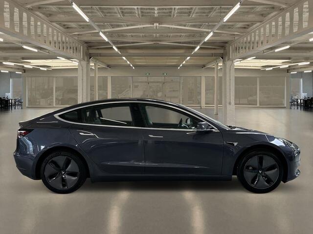 Tesla Model 3 Standard RWD Plus 60 kWh Full driving computer, trekhaak..