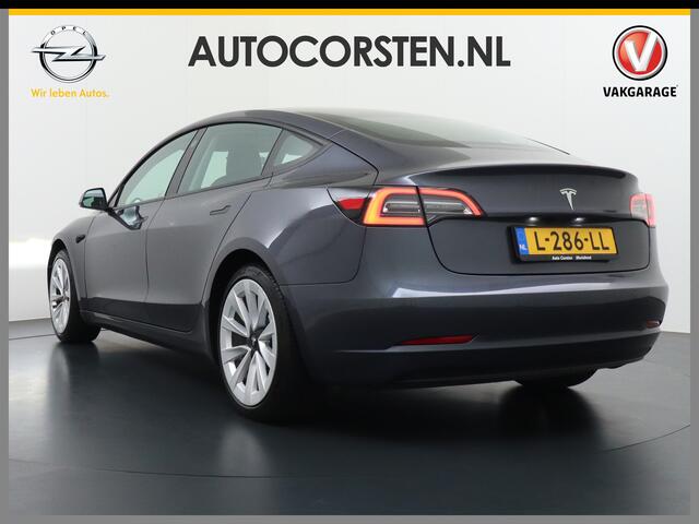 Tesla Model 3 RWD + 60kWh 325PK Facelift Warmtepomp Elek.Achterklep Lmv 19" Draadloze laadpads FSD-3 Computer AutoPilot Leder PanoDak Adaptive Cruise Camera's Elektr.-Stuur+Stoelen+Spiegels+Geheugen+Easy-Entry+Verwarmde Stoelen Park assistent Pdc WIFI Ecc Lane-Assist E