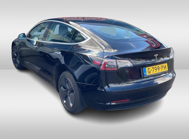 Tesla Model 3 Standard RWD Plus 60 kWh / Autopilot / Panoramadak / Camera / Premium Audio / 18'' / Leder