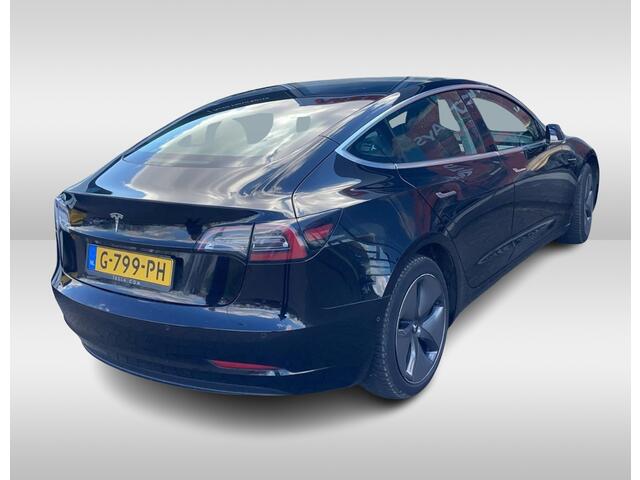 Tesla Model 3 Standard RWD Plus 60 kWh / Autopilot / Panoramadak / Camera / Premium Audio / 18'' / Leder