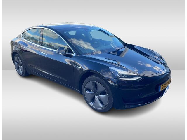 Tesla Model 3 Standard RWD Plus 60 kWh / Autopilot / Panoramadak / Camera / Premium Audio / 18'' / Leder