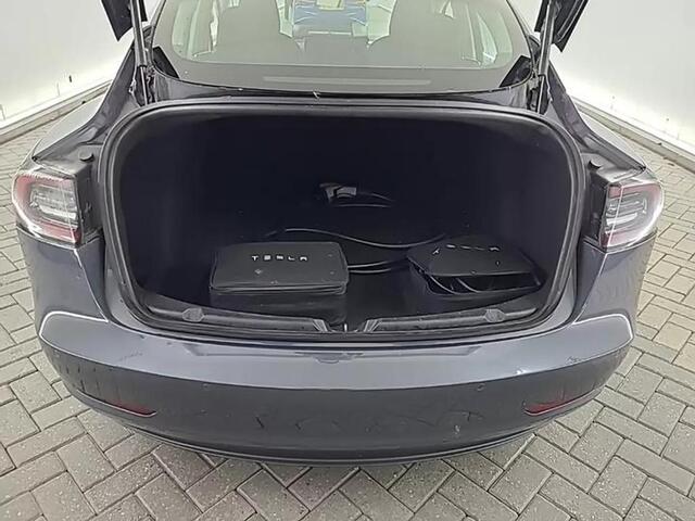 Tesla Model 3 Long Range AWD 75 kWh | Trekhaak | All season | SOH 88% | LM 19 inch |