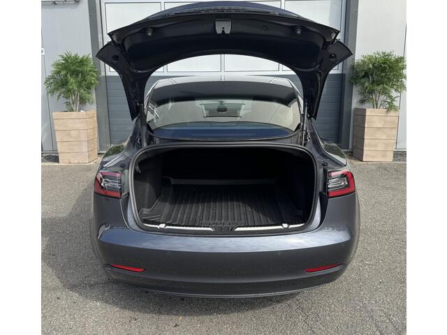 Tesla Model 3 Long Range AWD 75 kWh / AUTOPILOT / MARGE /