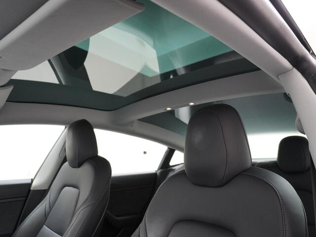 Tesla Model 3 RWD SR+ 60kWh 325PK FSD 3-Computer 18" AutoPilot Leder PanoDak Adaptive-Cruise Lmv Camera's Elektr.-Stuur+Stoelen+Spiegels+Geheugen+Easy-Entry+Verwarmde stoelen Park assistent PDC WIFI Lane-Assist Speed-Assist Navi LED Comfortstoelen ACC DAB Voorverwarmen