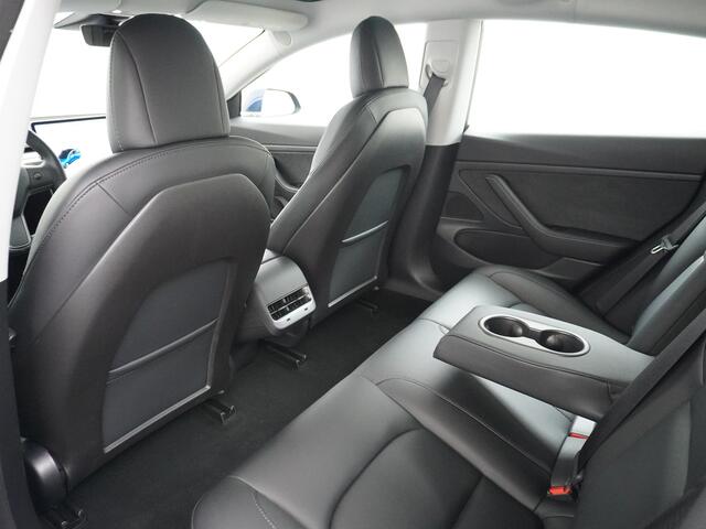 Tesla Model 3 RWD SR+ 60kWh 325PK FSD 3-Computer 18" AutoPilot Leder PanoDak Adaptive-Cruise Lmv Camera's Elektr.-Stuur+Stoelen+Spiegels+Geheugen+Easy-Entry+Verwarmde stoelen Park assistent PDC WIFI Lane-Assist Speed-Assist Navi LED Comfortstoelen ACC DAB Voorverwarmen