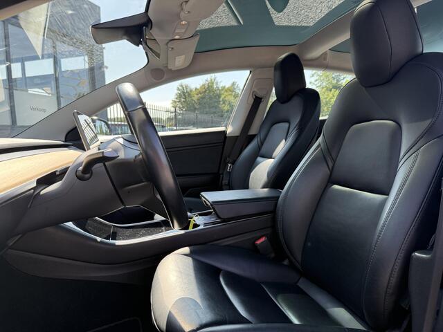 Tesla Model 3 Long Range AWD 75 kWh 2e Eigenaar,Autopilot,Panodak,Leder,360 Camera,NL Auto,N.A.P,APK tot 03-2027