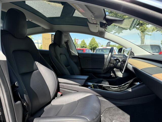 Tesla Model 3 Long Range AWD 75 kWh 2e Eigenaar,Autopilot,Panodak,Leder,360 Camera,NL Auto,N.A.P,APK tot 03-2027
