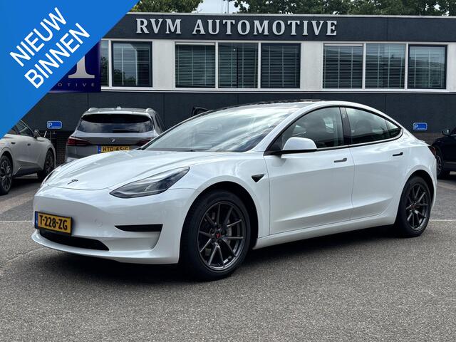 Tesla Model 3 Standard RWD Plus 60 kWh Tesla Model 3 Facelift | LFP-accu | Rijklaar & 12 mnd BOVAG Garantie