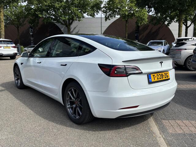 Tesla Model 3 Standard RWD Plus 60 kWh Tesla Model 3 Facelift | LFP-accu | Rijklaar & 12 mnd BOVAG Garantie
