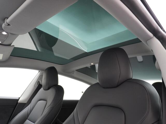 Tesla Model 3 Long Range AWD 75kWh 463PK Lmv 19" FSD-3 Computer Premium Audio AutoPilot Panoramadak Camera's Leer Adaptive-Cruise-Control+Stop&Go Pdc Dual-Ecc Dual-Motor Keyless 4WD Stoel en achterbank verwarming Electr.Stoelen+Memory+Easy-Entry WiFi 1e Eigenaar Org. N