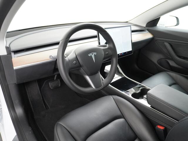 Tesla Model 3 Long Range AWD 75kWh 463PK Lmv 19" FSD-3 Computer Premium Audio AutoPilot Panoramadak Camera's Leer Adaptive-Cruise-Control+Stop&Go Pdc Dual-Ecc Dual-Motor Keyless 4WD Stoel en achterbank verwarming Electr.Stoelen+Memory+Easy-Entry WiFi 1e Eigenaar Org. N