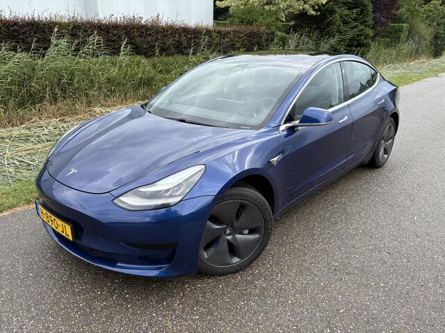 Tesla Model 3 Standard RWD Plus 60 kWh / PANORAMADAK / INCL BTW / LEER / NAVI