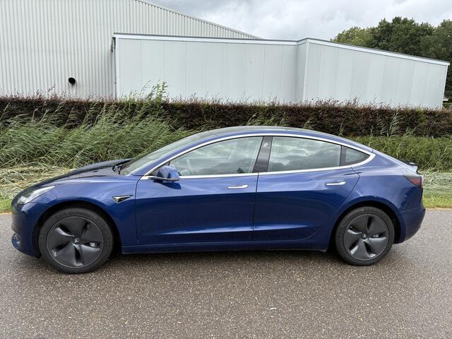 Tesla Model 3 Standard RWD Plus 60 kWh / PANORAMADAK / INCL BTW / LEER / NAVI