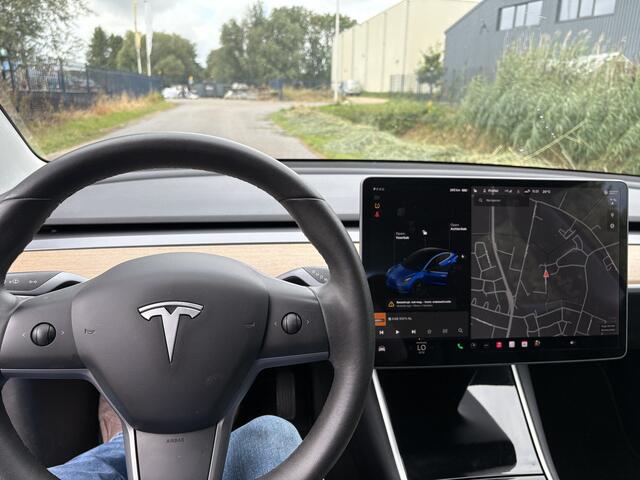 Tesla Model 3 Standard RWD Plus 60 kWh / PANORAMADAK / INCL BTW / LEER / NAVI