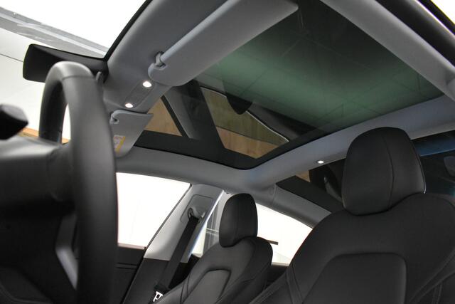 Tesla Model 3 Standard RWD Plus 60 kWh Pano Cam Leder El-Stoelen LMV