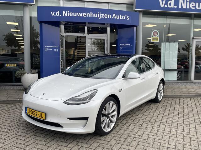 Tesla Model 3 Standard RWD Plus 60 kWh | Keyless entry | Lichtmetalen velgen 18" | Trekhaak |