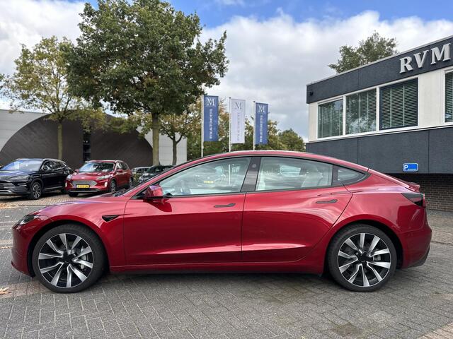 Tesla Model 3 Long Range AWD 78 kWh TREKHAAK | FULL SELFDRIVE | VOLLEDIGE FABRIEKSGARANTIE T/M 12-2027/80.000KM | AANDRIJFLIJN EN ACCU GARANTIE T/M 12-2031