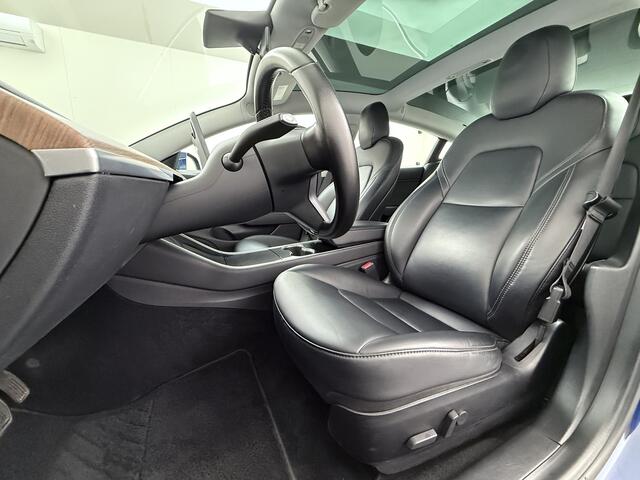 Tesla Model 3 RWD SR+ 60kWh 325PK Lmv 18" AutoPilot FSD 2.5 Leder PanoDak Adaptive-Cruise Lmv Camera's Elektr.-Stuur+Stoelen+Spiegels+Geheugen+Easy-Entry+Verwarmde stoelen Park assistent PDC WIFI Lane-Assist Speed-Assist Navi LED Comfortstoelen ACC DAB Voorverwarmen in
