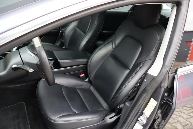 Tesla Model 3 Long Range AWD 75 kWh | Origineel NL | Marge | Trekhaak | Panoramadak | Camera | Leder |