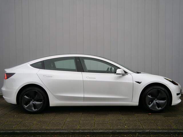 Tesla Model 3 Standard RWD Plus 60 kWh 238 Pk Automaat Camera / Leer / Pano-dak