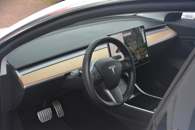 Tesla Model 3 Performance AWD 75 kWh | Autopilot | Leer | Navigatie | NL auto | 1e eigenaar!! |