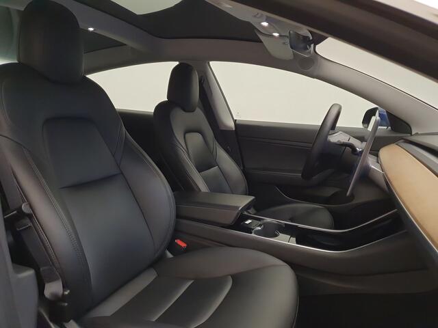 Tesla Model 3 Standard RWD Plus 60 kWh Warmtepomp, ACC, Leder
