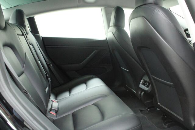 Tesla Model 3 Long Range AWD 75 kWh | Autopilot | Panoramadak | NL auto | Navigatie Fullmap | afn. Trekhaak