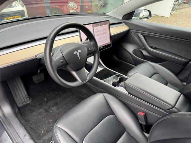 Tesla Model 3 Standard RWD Plus 60 kWh*Autopilot*Trekhaak*87%SOH*