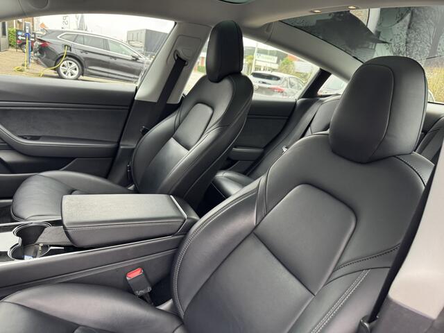 Tesla Model 3 Standard RWD Plus 60 kWh*Autopilot*Trekhaak*87%SOH*