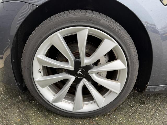 Tesla Model 3 Long Range AWD 75 kWh | Autopilot | Panoramadak | Camera | Lederen Bekleding | 19 Inch Lichtmetalen Velgen |
