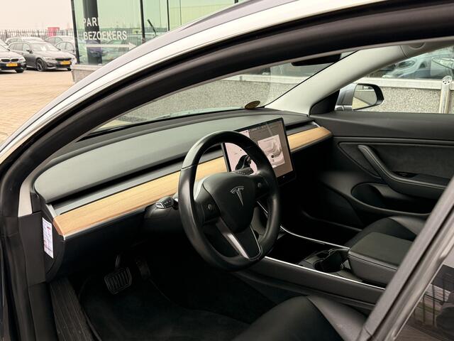 Tesla Model 3 Long Range AWD 75 kWh | Stoelverwarming V+A | Pano | Nomad telefoonlader