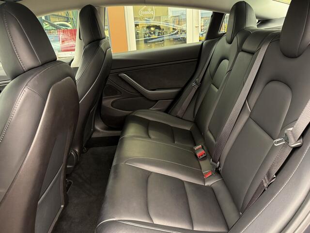 Tesla Model 3 Long Range AWD 75 kWh | Stoelverwarming V+A | Pano | Nomad telefoonlader