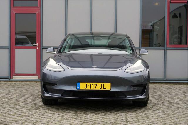 Tesla Model 3 Standard RWD Plus 60kWh SOH 91% Trekhaak
