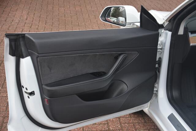 Tesla Model 3 Long Range AWD 75 kWh | SOH 91% | Navigatie | BTW | DAB | Camera | NL auto!! | prijs inclusief BTW