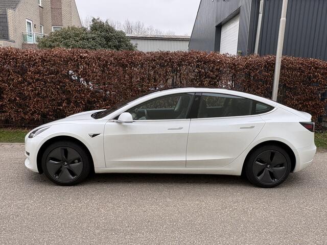 Tesla Model 3 Standard RWD Plus 60 kWh / AUTOMAAT / PANORAMADAK / LEER / 163dkm! NAP!