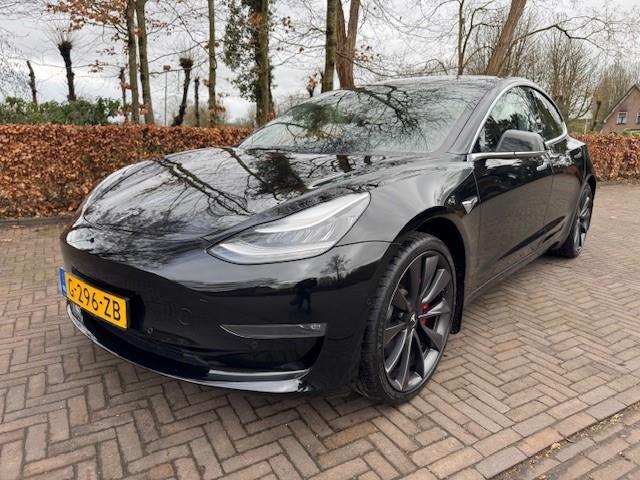 Tesla Model 3 PERFORMANCE AWD 462PK 75KWH SOH 89.5%/TREKHAAK/PANO/FABRIEKSGARANTIE