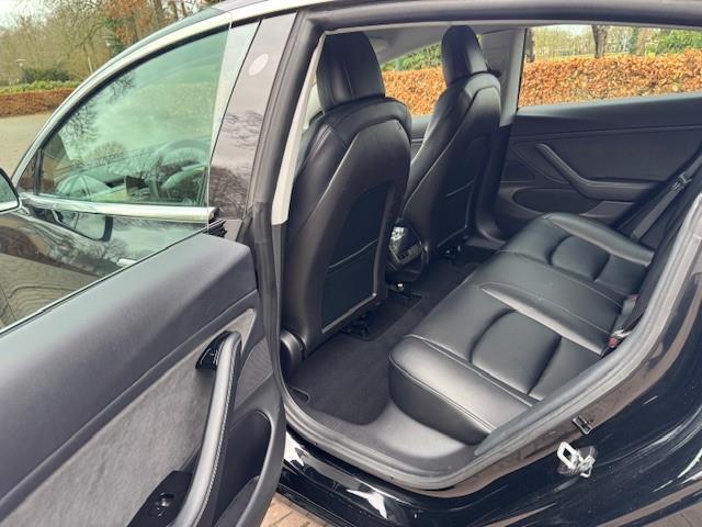 Tesla Model 3 PERFORMANCE AWD 462PK 75KWH SOH 89.5%/TREKHAAK/PANO/FABRIEKSGARANTIE