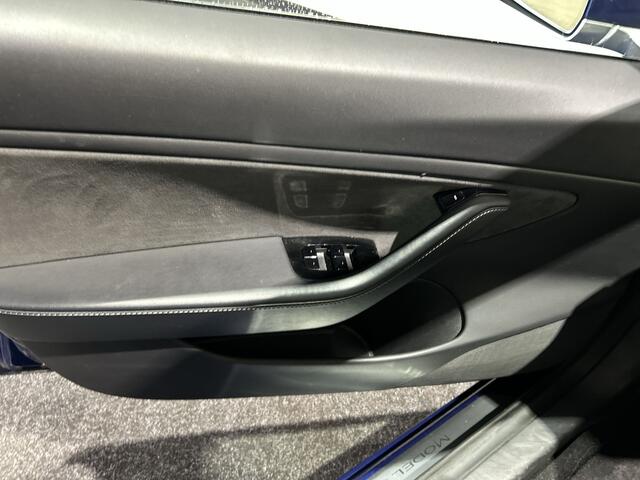 Tesla Model 3 Standard RWD Plus 60 kWh | Led verlichting | Panoramadak |