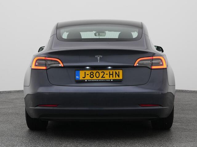 Tesla Model 3 Standard RWD Plus 60 kWh | PANO | KEYLESS | STOELVERWARMING | AUTOPILOT