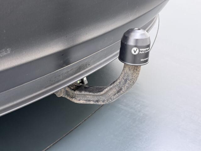 Tesla Model 3 Long Range AWD 75kWh Facelift Warmtepomp Trekhaak SOH 88% Wrap AutoPilot Leder Panoramadak Adaptive-Cruise Camera's Elektr.-Stuur+Stoelen+Spiegels+Geheugen+Easy-Entry+Verwarmde stoelen Park assistent Pdc WIFI Lane-Assist Privacy Glas Navi LED DAB Voorverw