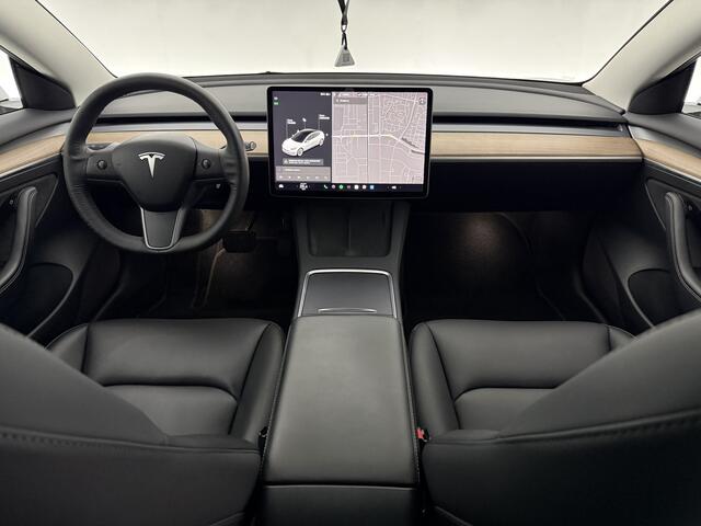 Tesla Model 3 Long Range AWD 351PK 75 kWh Facelift | Warmtepomp | Autopilot | Snelladen | SOH 90% | Pano | Camera | Memory | Stoel/Stuur verw.