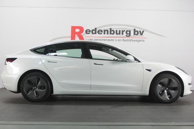 Tesla Model 3 Standard RWD Plus 60 kWh - Pano / Autopilot / Camera