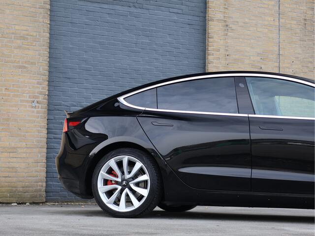 Tesla Model 3 Long Range AWD 75 kWh | Autopilot | Org. NL | Dual Motor |