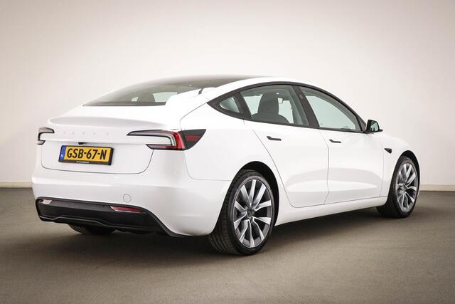 Tesla Model 3 RWD 60 kWh | STUURVERWARMING | STOELVENTILATIE | PANORAMADAK | 19"