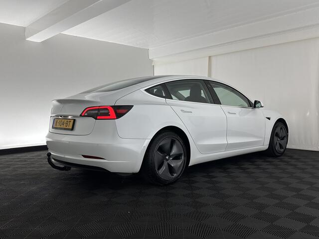 Tesla Model 3 Standard RWD Plus 60 kWh [ 3-Fase ] {SOH-97%} (INCL.BTW) Aut. *PANO | AUTO-PILOT | LEATHER | KEYLESS | FULL-LED | MEMORY-PACK | TOP-VIEW | DAB | CARPLAY | DIGI-COCKPIT | LANE-ASSIST | COMFORT-SEATS | 18"ALU*