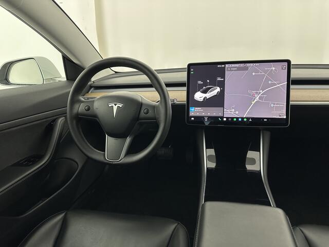 Tesla Model 3 Standard RWD Plus 60 kWh [ 3-Fase ] {SOH-97%} (INCL.BTW) Aut. *PANO | AUTO-PILOT | LEATHER | KEYLESS | FULL-LED | MEMORY-PACK | TOP-VIEW | DAB | CARPLAY | DIGI-COCKPIT | LANE-ASSIST | COMFORT-SEATS | 18"ALU*