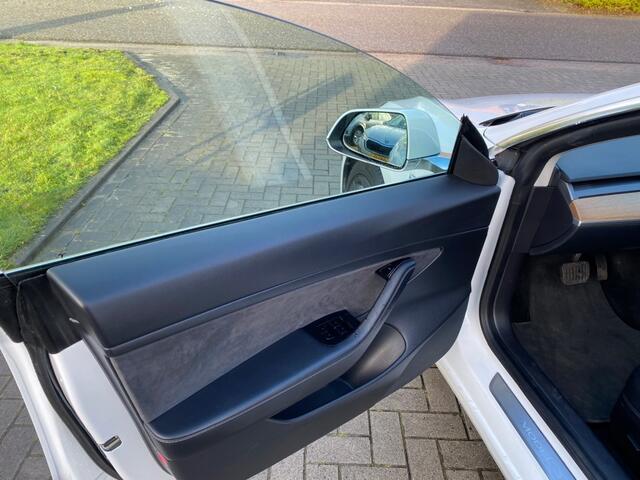 Tesla Model 3 STND.RWD PLUS 60 KWH